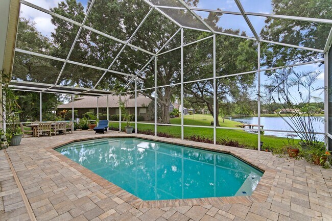 Foto del edificio - 8412 Ridgebrook Cir