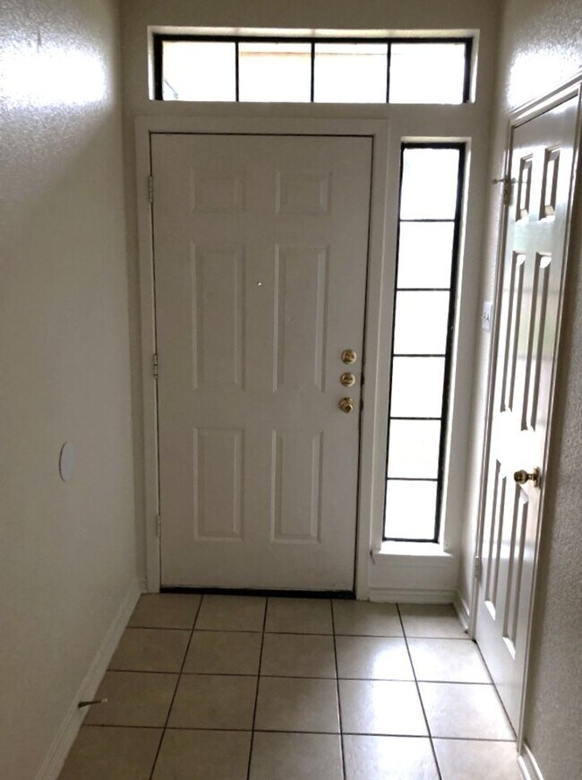 Building Photo - 3 Bedroom 2 Bath in Killeen Tx