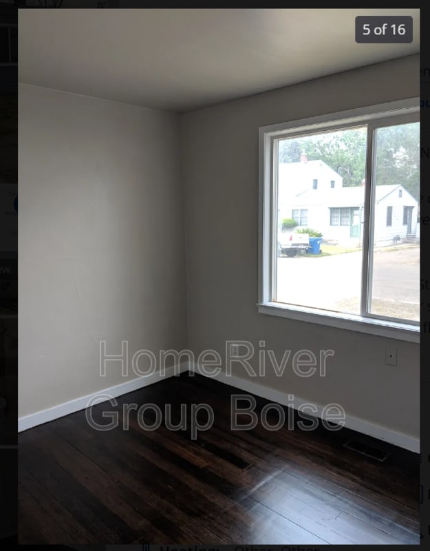 Building Photo - 3829 Pershing Dr