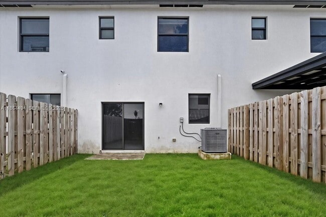 Building Photo - 11779 SW 247th Ter