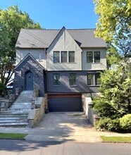 Building Photo - 26 W Devonia Ave