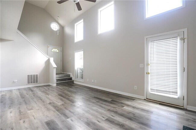 Building Photo - 13297 Aventide Ln