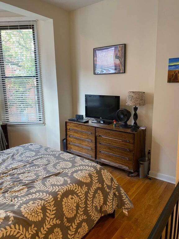 Building Photo - 300 Hudson St