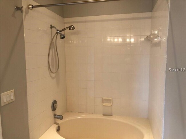 Foto del edificio - 11627 Colony Lake Dr