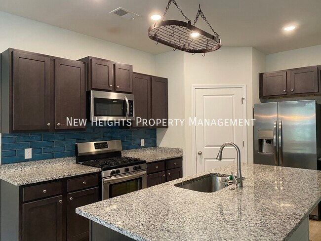 Building Photo - 3 Bedroom on Johns Island!