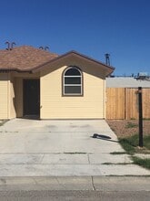 Building Photo - 5901 Cielo Del Rey Pl