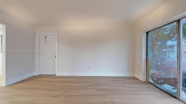 Foto del edificio - 567 SW 3rd St