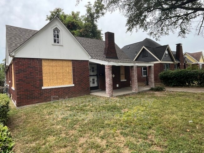 Photo - 923 Garland St House