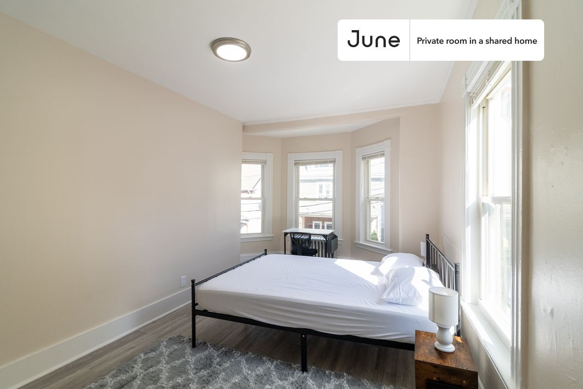 Primary Photo - Room in Shared 7 bed/2 bath home