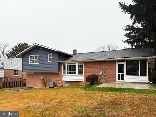 Foto del edificio - 12826 Camellia Dr