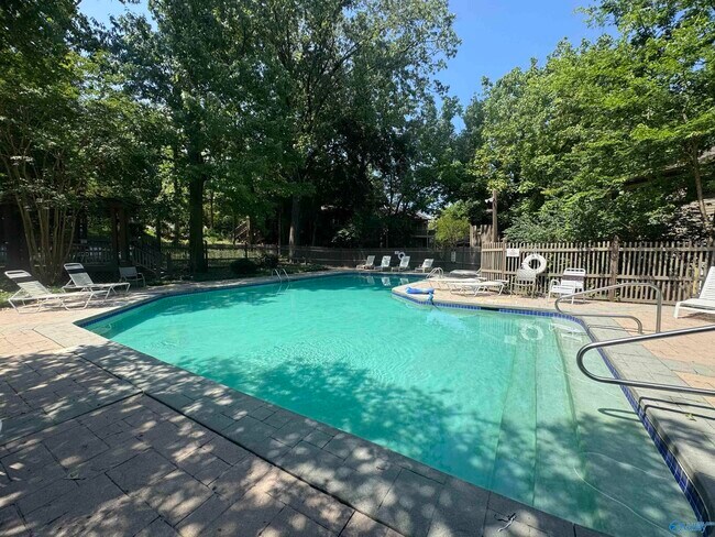 Foto del edificio - 2132 Belle Grove Dr SW