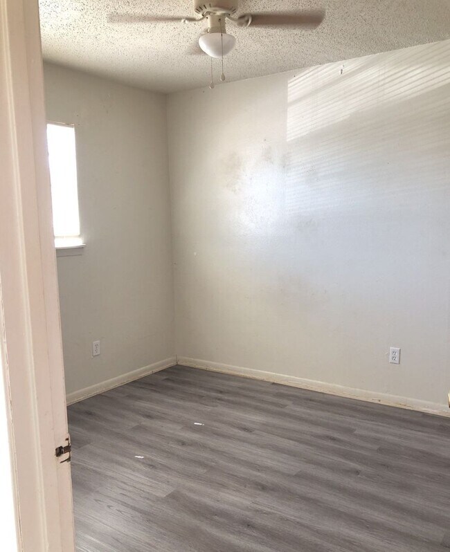 Foto del edificio - 406 Sunset Ln