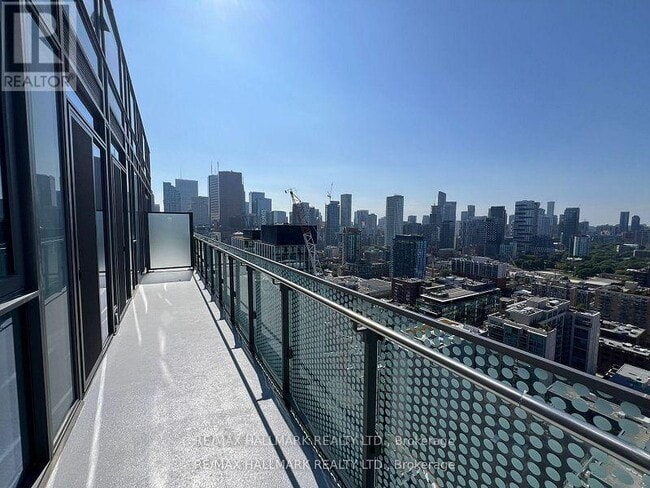 Building Photo - 70 Princess St