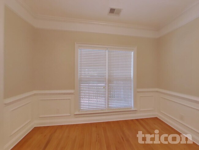 Foto del edificio - 400 Tomahawk Tr