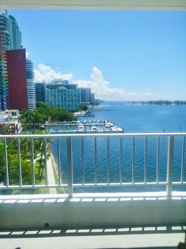 Foto del edificio - 200 SE 15th Rd