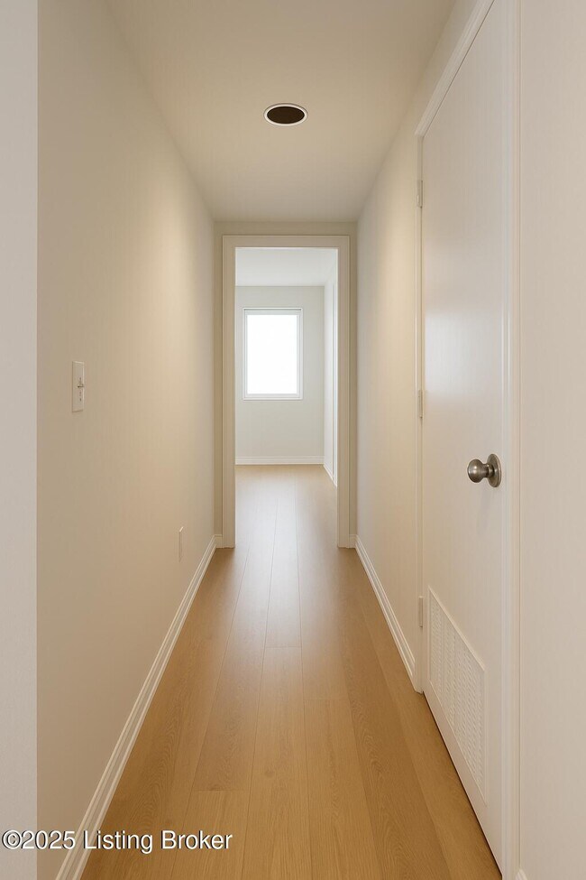 Foto del edificio - 2505 Brownsboro Rd