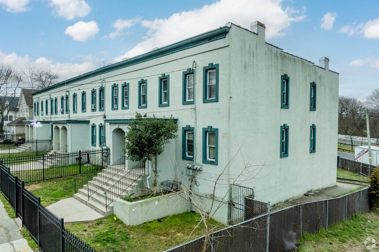 Foto principal - 21-31 Linden Pl