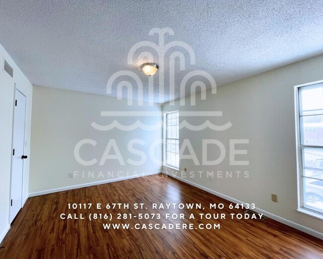 Building Photo - 10117 E 67th St