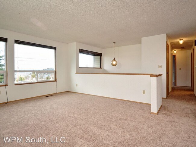 Foto del edificio - 4 br, 3 bath House - 2900 Park Ave N