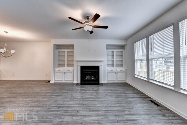 Building Photo - 377 Danville Ave