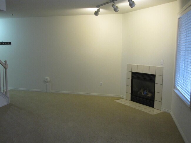 Foto del edificio - 3055 Barclay Wy