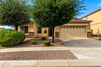 Building Photo - 2806 E Trigger Way