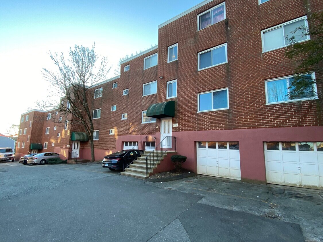 Foto principal - 18 Prospect St