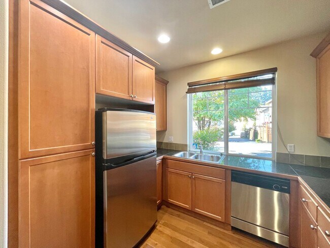 Foto del edificio - Great Home For Rent