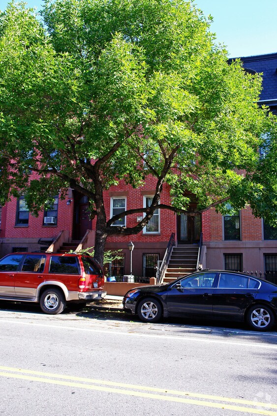 Building Photo - 13 3rd St