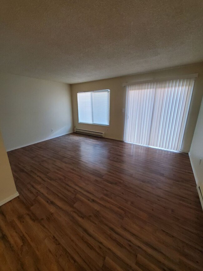 Foto del interior - Bayview Apartments | Bright Units with Easy Transit Options