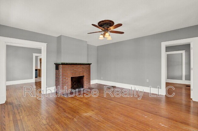 Foto del edificio - 611 S Grove St