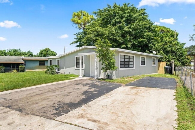 Photo - 1552 NW 15th Terrace House