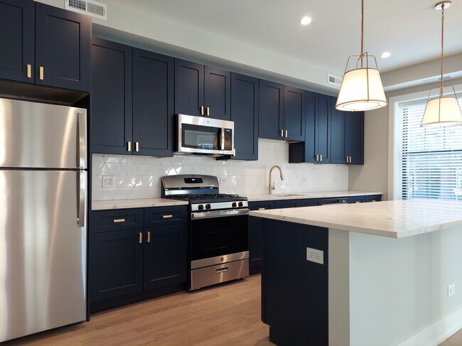 Foto del edificio - 4409 N Seeley Ave