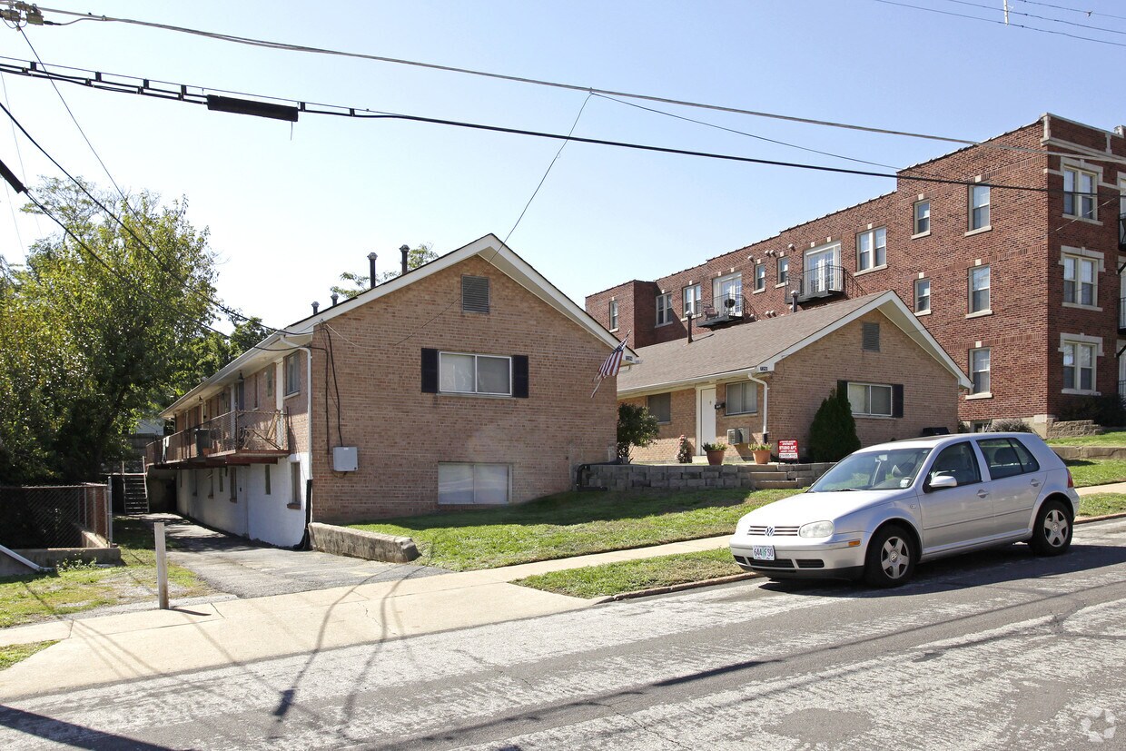 Primary Photo - 7286-7290 Lyndover Pl