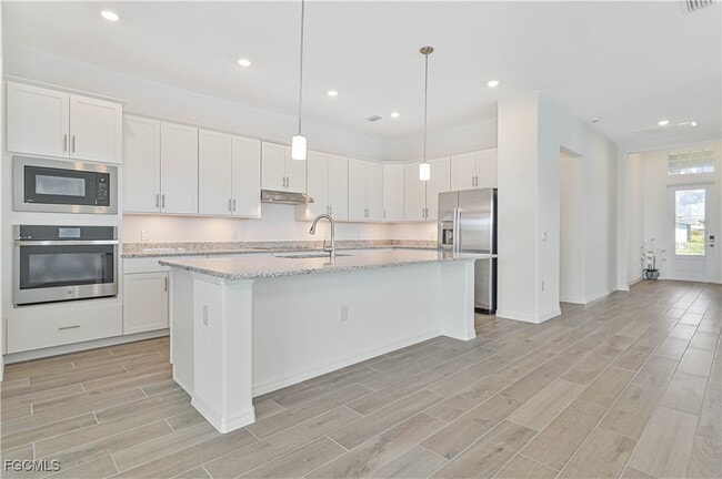 Foto del edificio - 25345 Bonsai Ct