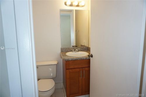 Foto del edificio - 12308 NW 11th St
