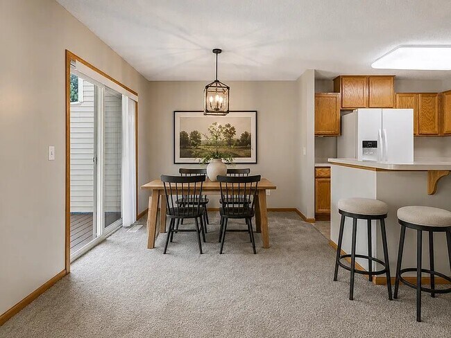 Foto del edificio - 2085 St Johns Ct