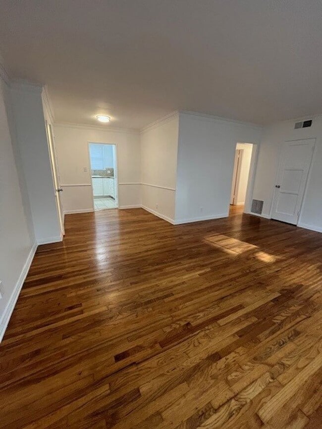 Building Photo - Orange Grove Ave.