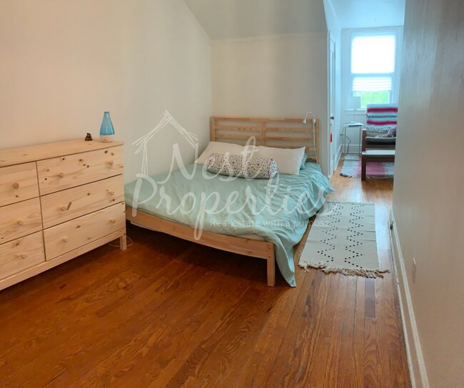 Foto del edificio - 302 South Harden Street