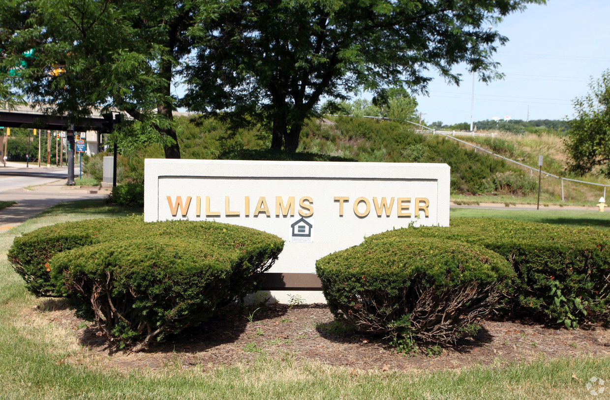 Foto del edificio - James R. Williams Tower