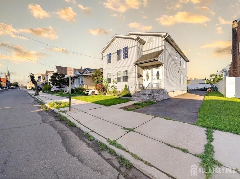 Photo - 138 Pershing Avenue Unit 2