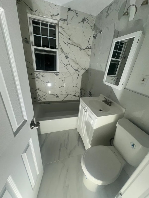 Building Photo - 478 Fabyan Pl