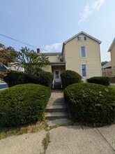 Building Photo - 725 Chartiers St