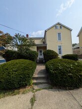 Building Photo - 725 Chartiers St