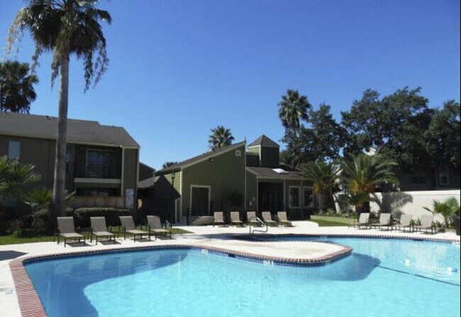 Foto del edificio - 801 Country Pl Dr