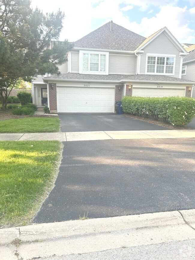 Building Photo - 3021 Serenity Ln