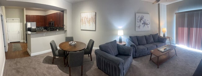 Foto del edificio - 3920 Sharon Rd