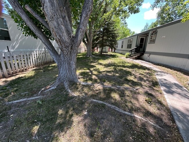 Building Photo - 3 Bed 2 Bath Mobile Home with Fenced Yard and Storage Shed