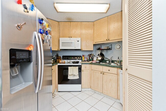 Foto del edificio - 2 br, 2 bath Condo - 195 N Harbor Dr Apt 3104
