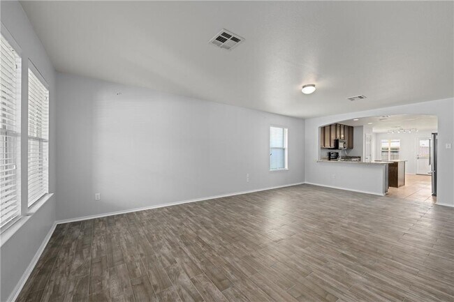 Building Photo - 105 Snowy Egret Ln
